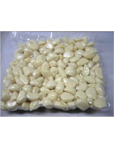 AJOS PELADOS 1 KG.